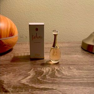 Christian Dior J’adore Fragrance (5mL)